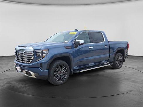 New 2026 GMC Sierra 1500 Denali w/ LPO, Black Badging Package AWD/4WD image 5