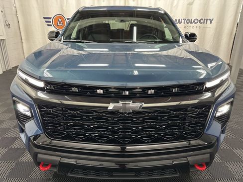 Used 2025 Chevrolet Traverse Z71 w/ Driver Confidence Package AWD/4WD image 4