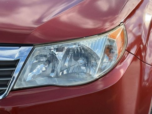 Used 2010 Subaru Forester 2.5X Premium image 10