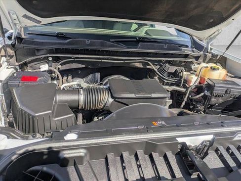 Used 2024 Chevrolet Silverado 2500 LT image 18