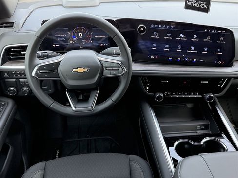 New 2026 Chevrolet Suburban LS image 11