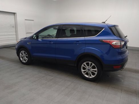 Used 2017 Ford Escape SE FWD image 3