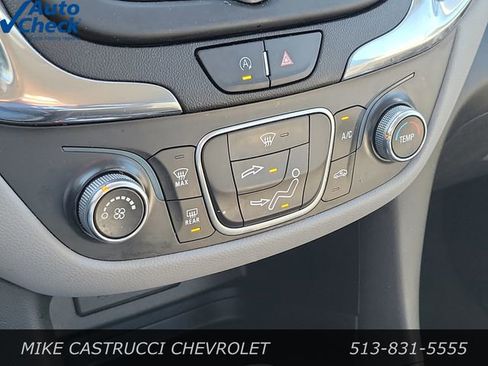 Used 2022 Chevrolet Equinox LS FWD image 17
