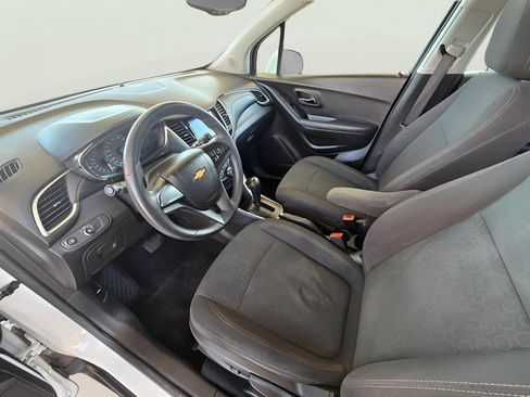 Used 2014 Chevrolet Traverse LS FWD image 24