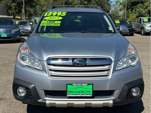Used 2013 Subaru Outback 3.6R Limited AWD/4WD image 2