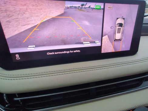 Used 2024 INFINITI QX60 Luxe FWD image 10