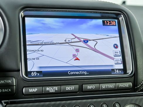 Used 2015 Nissan GT-R Black Edition image 29