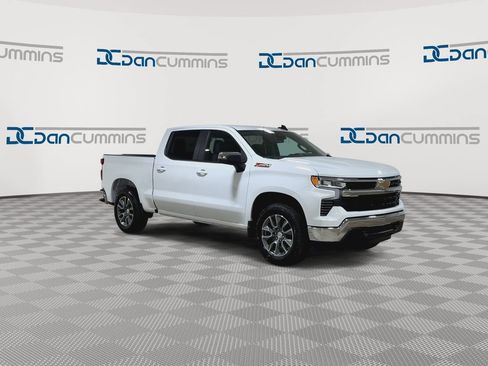 New 2026 Chevrolet Silverado 1500 LT w/ Z71 Off-Road Package AWD/4WD image 3