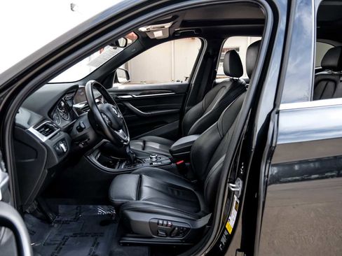 Used 2018 BMW X1 sDrive28i image 4