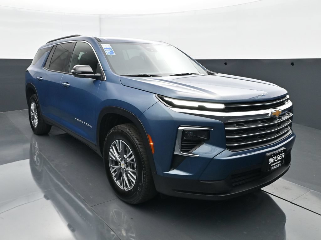 Used 2025 Chevrolet Traverse LT w/ LPO, Floor Liner Package AWD/4WD image 11