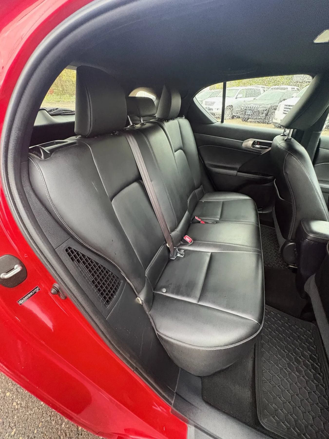 Used 2014 Lexus CT 200h w/ F Sport w/Nuluxe Interior FWD image 32