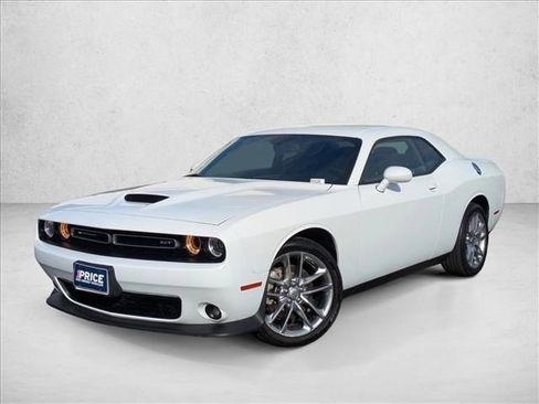 Used 2022 Dodge Challenger GT image 1