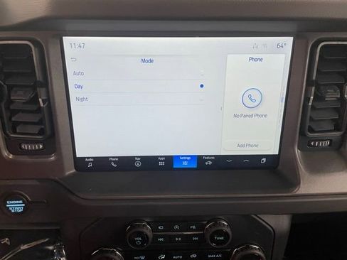 New 2025 Ford Bronco Badlands image 4