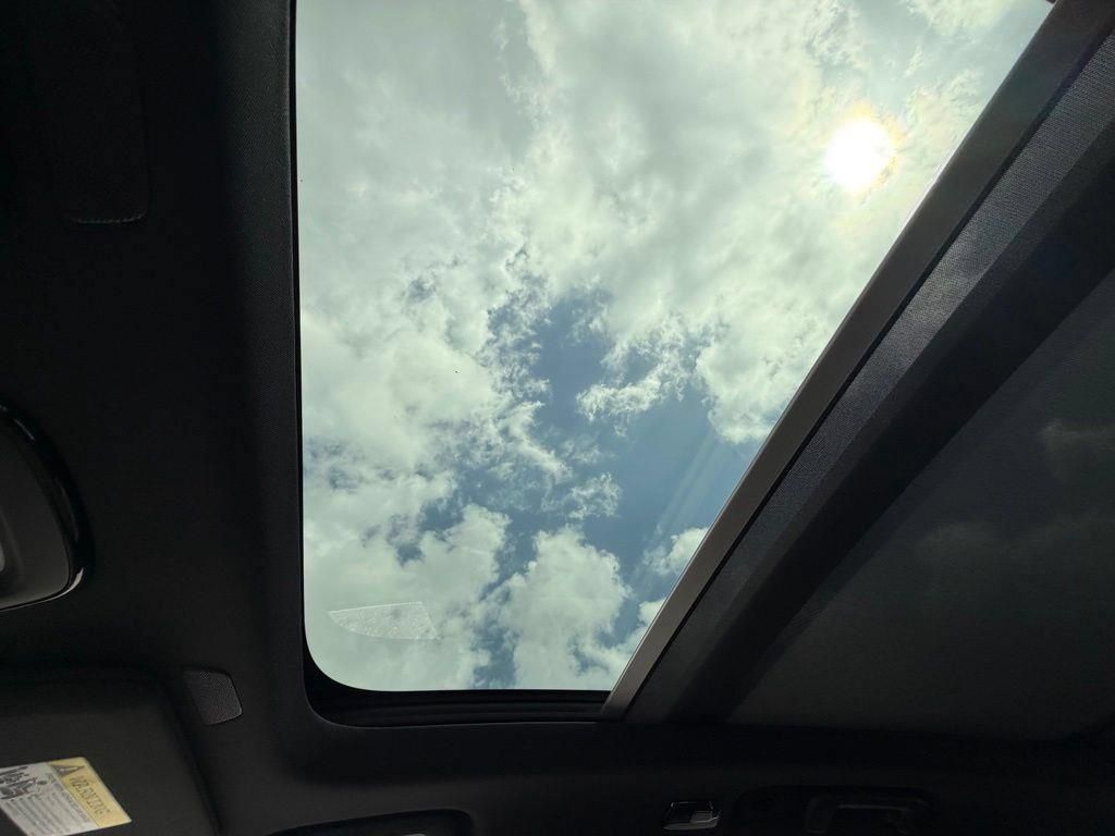 New 2026 Volvo XC90 T8 Core w/ Protection Package Premier AWD/4WD image 21