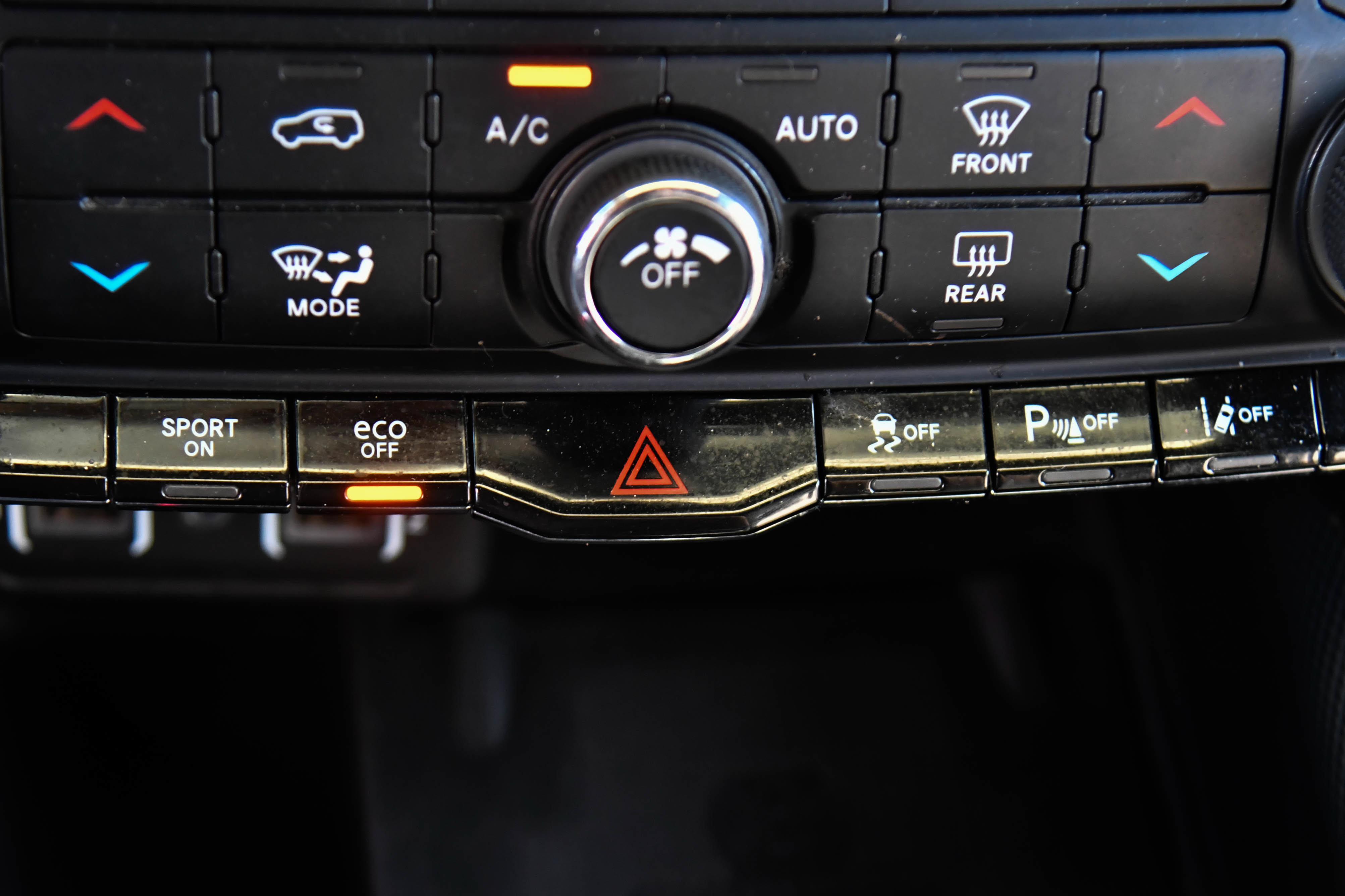Used 2021 Dodge Durango R/T w/ Technology Group RWD image 28