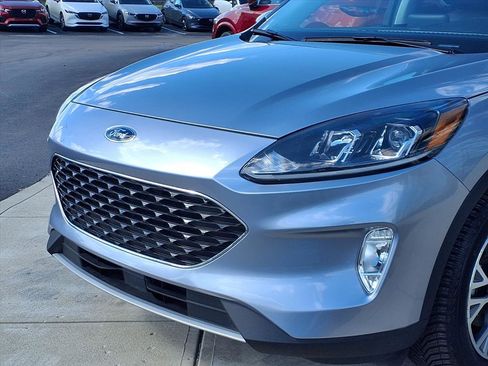 Used 2022 Ford Escape SEL w/ Technology Package image 19