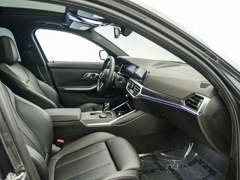 Certified 2022 BMW 330i Sedan w/ M Sport Package image 15