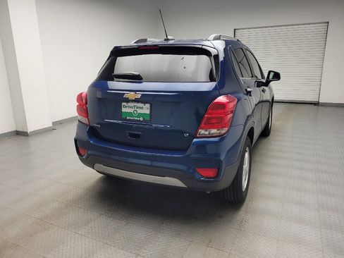 Used 2020 Chevrolet Trax LT FWD image 7