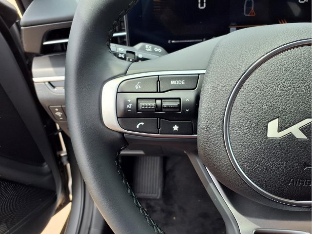 New 2026 Kia K5 GT-Line w/ GT-Line Premium Package FWD image 9