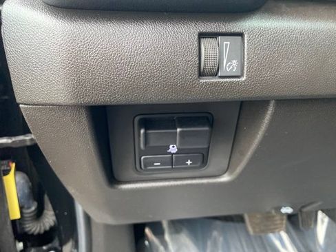 Used 2023 GMC Canyon AT4 w/ Canyon Safety Plus Package AWD/4WD image 20
