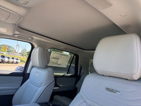 New 2026 Ford Expedition Max Platinum image 30