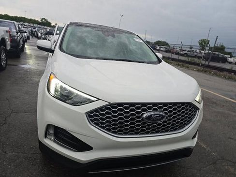 Used 2024 Ford Edge SEL w/ Convenience Package AWD/4WD image 2