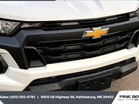 Used 2024 Chevrolet Colorado LT image 21