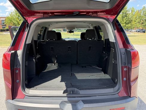 Used 2018 GMC Acadia SLE FWD image 18