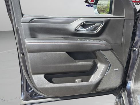 Used 2023 Chevrolet Suburban RST RWD image 24
