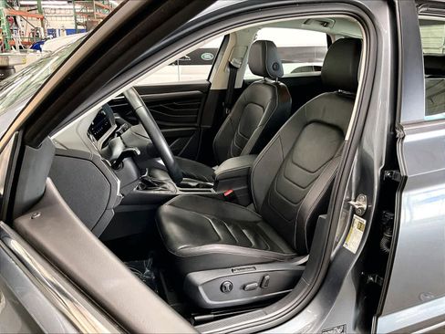 Used 2024 Volkswagen Jetta SEL image 28