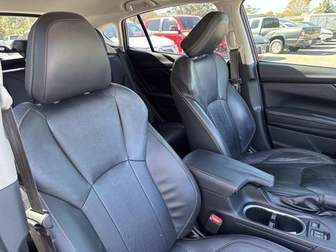 Used 2019 Subaru Crosstrek 2.0i Limited w/ Moonroof Package w/Navigation image 17