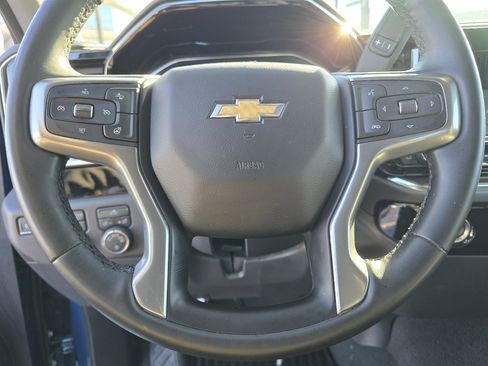 Used 2024 Chevrolet Silverado 1500 LT image 34