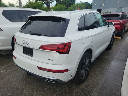 Used 2022 Audi Q5 2.0T Premium w/ Convenience Package AWD/4WD image 4