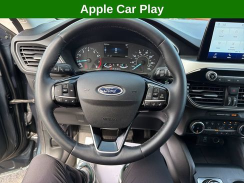 Used 2022 Ford Escape SE w/ Convenience Package FWD image 15