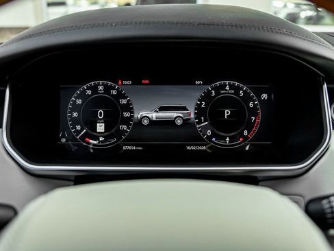 Used 2021 Land Rover Range Rover Autobiography image 17