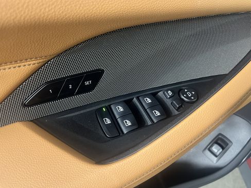 Used 2025 BMW i4 xDrive40i w/ Premium Package image 19