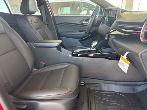 New 2026 Chevrolet Trax RS w/ Driver Confidence Package image 18