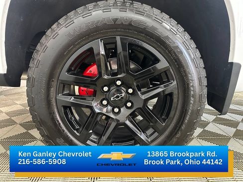 Certified 2026 Chevrolet Silverado 1500 RST w/ Dark Appearance Package AWD/4WD image 27