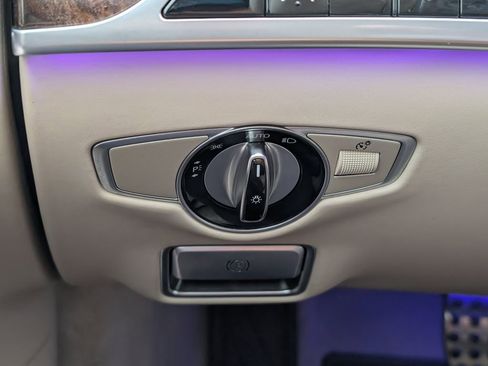 Certified 2018 Mercedes-Benz S 560 4MATIC Sedan image 21