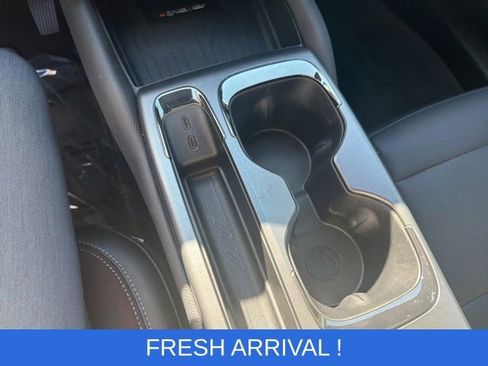 Used 2025 Chevrolet Equinox EV RS image 17