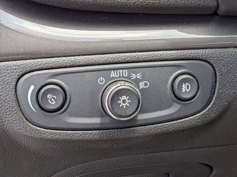 Used 2017 Buick Encore Essence FWD image 13