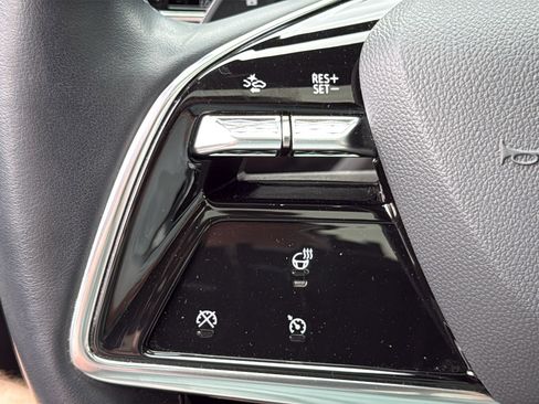 Certified 2024 Cadillac Lyriq Sport w/ LPO, Floor Liner Package AWD/4WD image 15