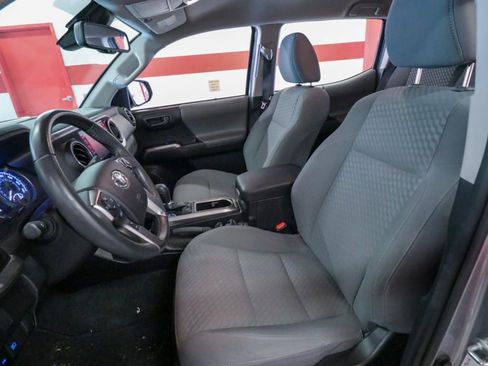 Used 2021 Toyota Tacoma SR5 image 12