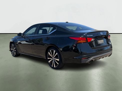 Used 2021 Nissan Altima 2.0 SR image 4