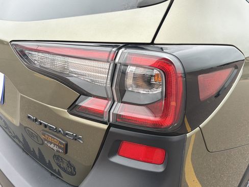 Certified 2022 Subaru Outback Wilderness w/ Wilderness Package AWD/4WD image 17