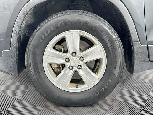 Used 2018 Chevrolet Trax LT w/ LT Convenience Package image 31