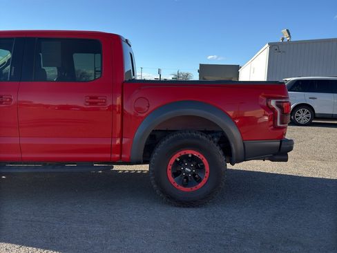 Used 2018 Ford F150 Raptor w/ Equipment Group 802A Luxury image 11