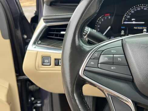 Used 2019 Cadillac XT5 AWD image 33