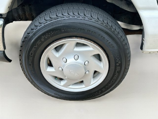 Used 2008 Ford E-350 and Econoline 350 XL RWD image 33