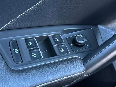 Used 2024 Volkswagen Tiguan Wolfsburg Edition image 17